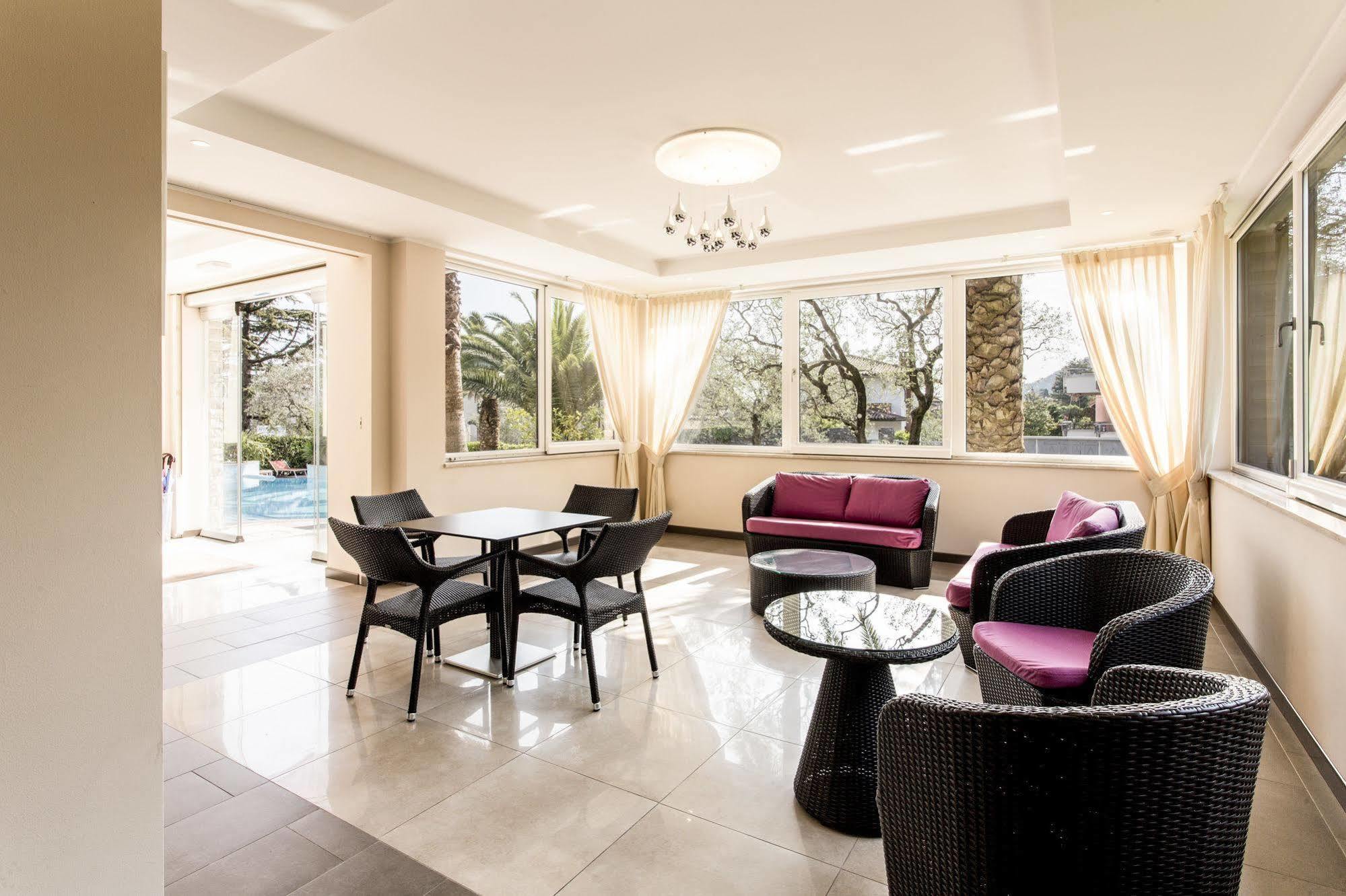 Hotel Sorriso Toscolano Maderno Dış mekan fotoğraf