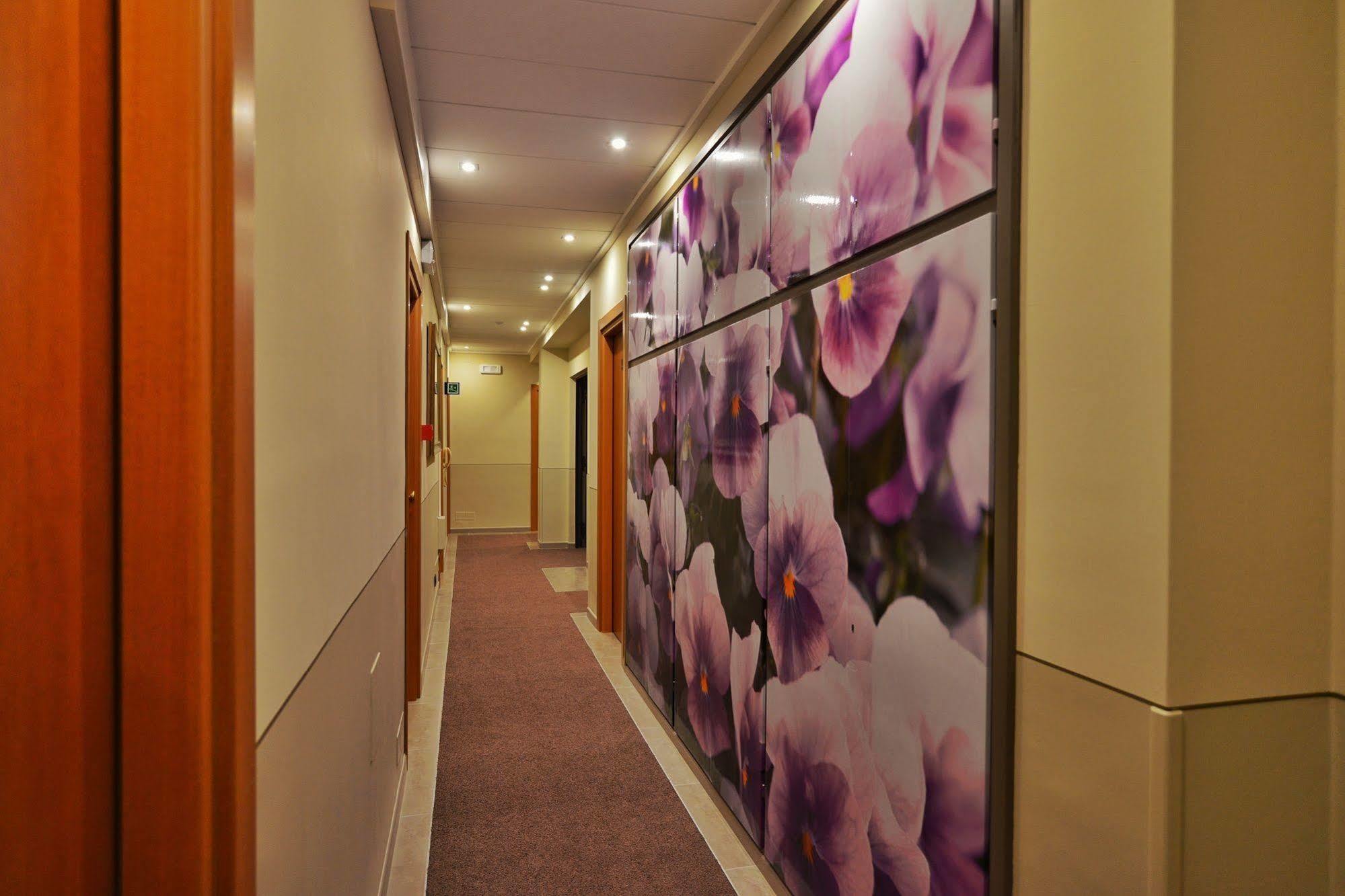 Hotel Sorriso Toscolano Maderno Dış mekan fotoğraf