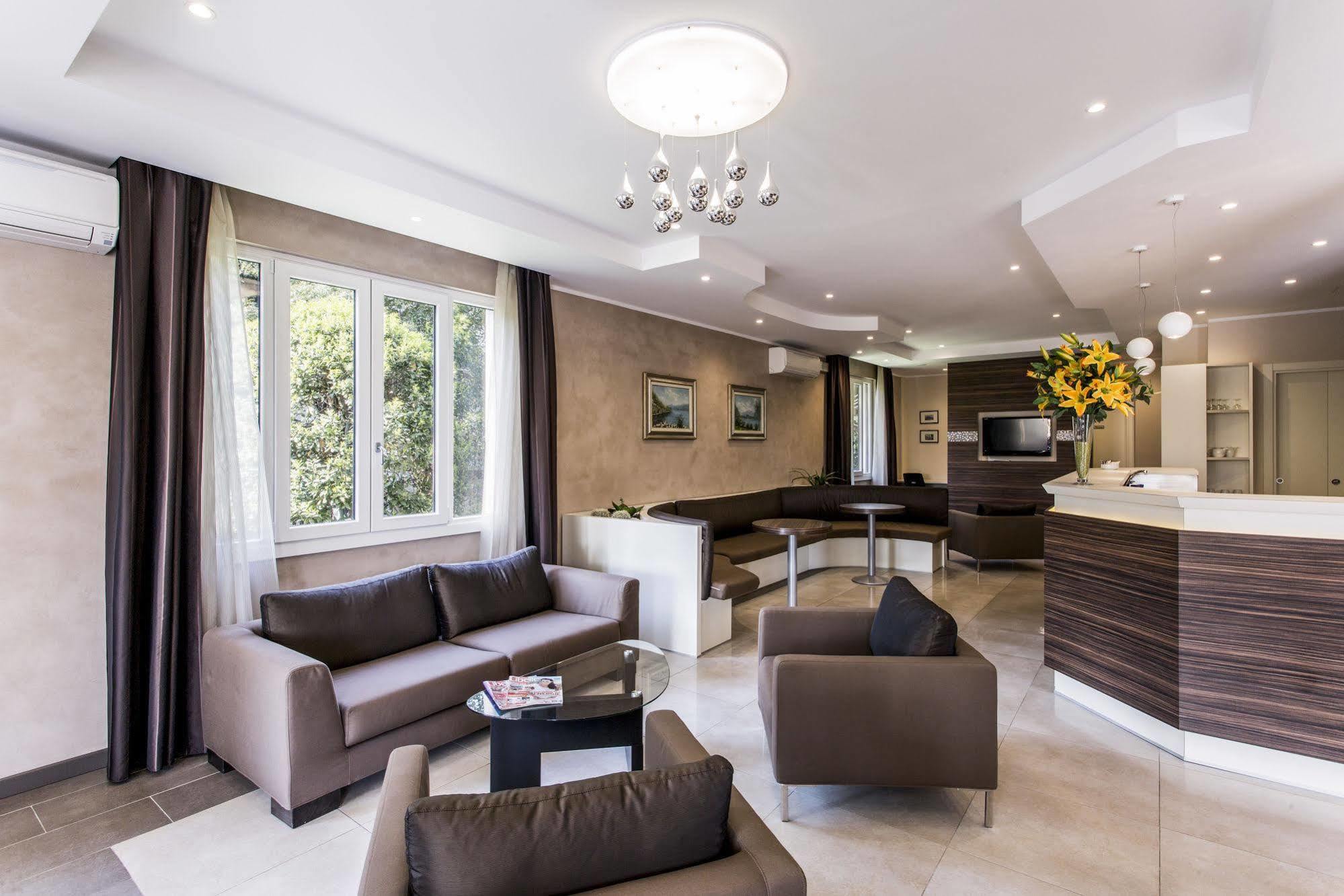 Hotel Sorriso Toscolano Maderno Dış mekan fotoğraf